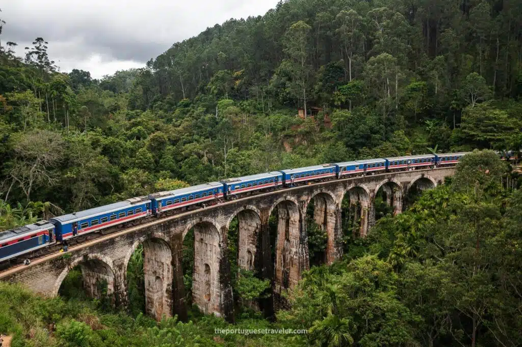 Ella's Little Adam's Peak & Nine Arch Bridge